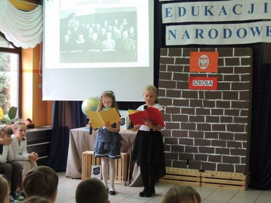  Grafika #0: Uroczysta Akademia z okazji Dnia Edukacji Narodowej grafika