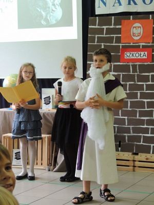  Grafika #1: Uroczysta Akademia z okazji Dnia Edukacji Narodowej grafika