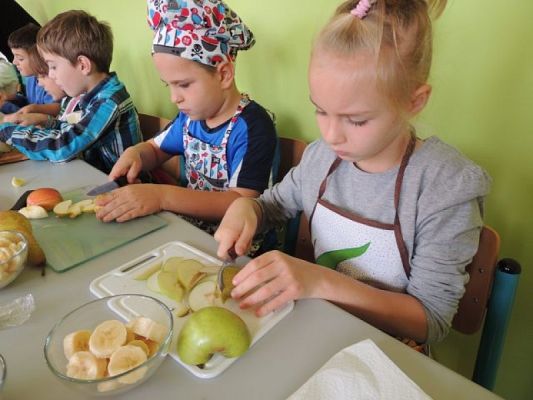  Grafika #4: Owocowy zawrót głowy grafika