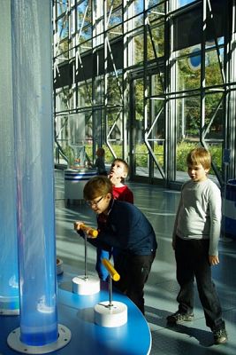  Grafika #3: Wycieczka do Centrum Nauki EXPERYMENT grafika