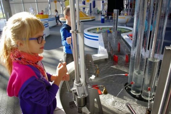  Grafika #5: Wycieczka do Centrum Nauki EXPERYMENT grafika