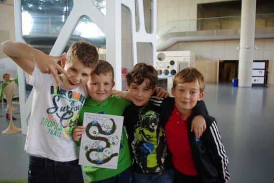  Grafika #10: Wycieczka do Centrum Nauki EXPERYMENT grafika