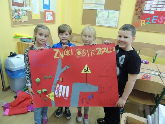  Grafika #8: Bezpieczeństwo w ruchu drogowym – zajęcia plastyczne w IIIb grafika