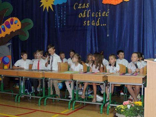 Grafika #1: Uroczyste zakończenie roku szkolnego 2015/2016 grafika