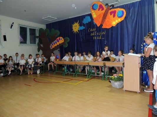 Grafika #5: Uroczyste zakończenie roku szkolnego 2015/2016 grafika