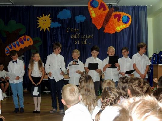 Grafika #12: Uroczyste zakończenie roku szkolnego 2015/2016 grafika