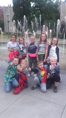 Grafika #5: Wycieczka klas czwartych do Torunia grafika