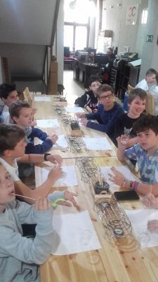 Grafika #8: Wycieczka klas czwartych do Torunia grafika