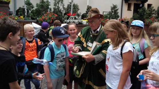 Grafika #16: Wycieczka klas czwartych do Torunia grafika