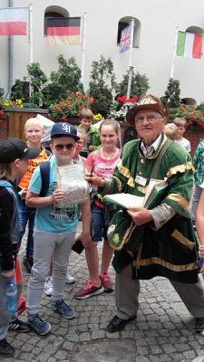 Grafika #19: Wycieczka klas czwartych do Torunia grafika