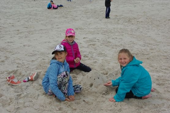 Grafika #8: Wyjazd klas I-III do Słajszewa grafika