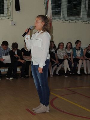  Grafika #4: Uroczysty apel z okazji rocznicy uchwalenia Konstytucji 3 Maja grafika