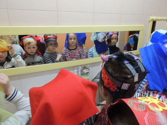  Grafika #6: Świat magicznych kapeluszy grafika