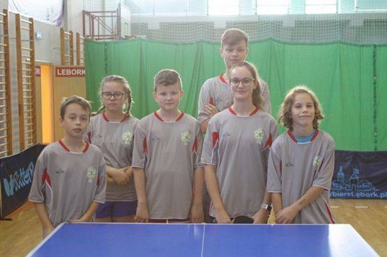  Grafika #0: IGRZYSKA DZIECI I IGRZYSKA MŁODZIEŻY W TENISIE STOŁOWYM grafika
