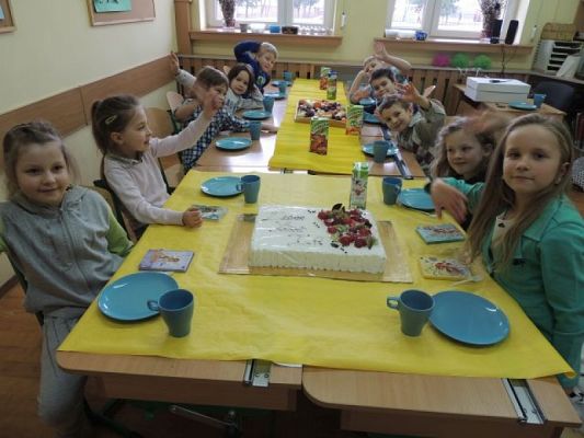  Grafika #6: Dzień Kobiet grafika