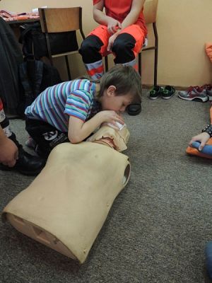  Grafika #1: Zajęcia z pierwszej pomocy grafika