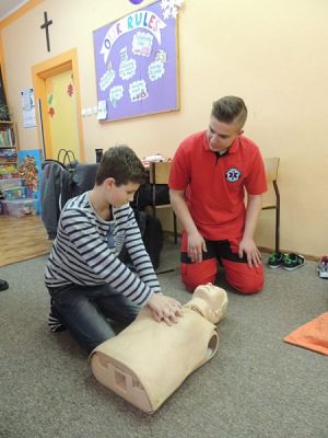  Grafika #4: Zajęcia z pierwszej pomocy grafika