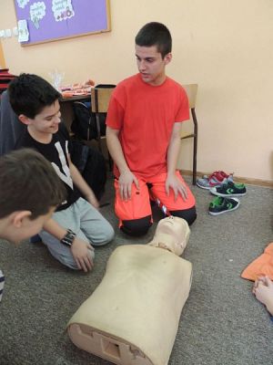  Grafika #9: Zajęcia z pierwszej pomocy grafika