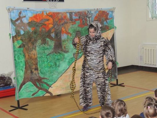  Grafika #0: Spektakl profilaktyczny dla klas I-III pt. Kolczasta przyjaźń grafika