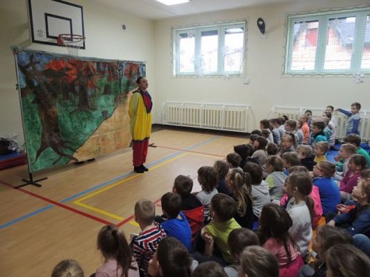  Grafika #2: Spektakl profilaktyczny dla klas I-III pt. Kolczasta przyjaźń grafika