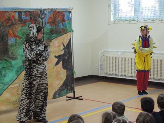  Grafika #3: Spektakl profilaktyczny dla klas I-III pt. Kolczasta przyjaźń grafika