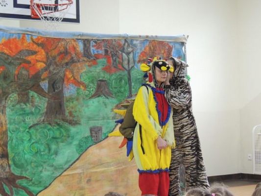  Grafika #5: Spektakl profilaktyczny dla klas I-III pt. Kolczasta przyjaźń grafika