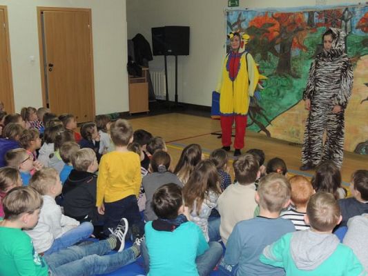  Grafika #6: Spektakl profilaktyczny dla klas I-III pt. Kolczasta przyjaźń grafika