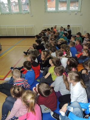  Grafika #9: Spektakl profilaktyczny dla klas I-III pt. Kolczasta przyjaźń grafika