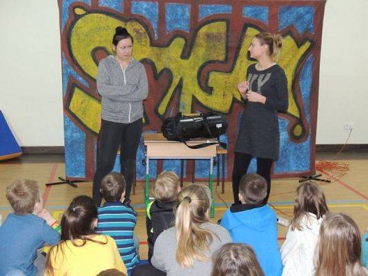  Grafika #5: Pętla zdarzeń - spektakl profilaktyczny dla uczniów klas IV-VI grafika