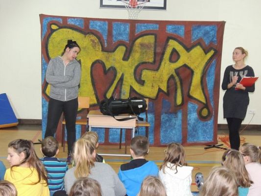  Grafika #8: Pętla zdarzeń - spektakl profilaktyczny dla uczniów klas IV-VI grafika