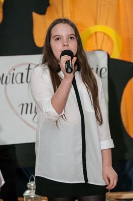  Grafika #6: Jest taka noc, na którą człowiek czeka i za którą tęskni grafika