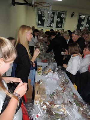  Grafika #27: Jest taka noc, na którą człowiek czeka i za którą tęskni grafika