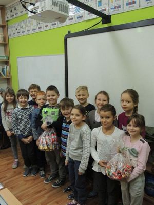  Grafika #4: Z dobrą nowiną po lęborskich placówkach, czyli czekoladowe Mikołaje rozdane! grafika