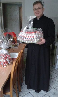  Grafika #6: Z dobrą nowiną po lęborskich placówkach, czyli czekoladowe Mikołaje rozdane! grafika