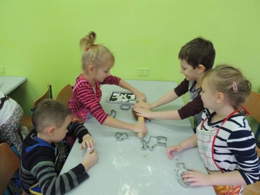  Grafika #1: Świąteczne pierniki grafika