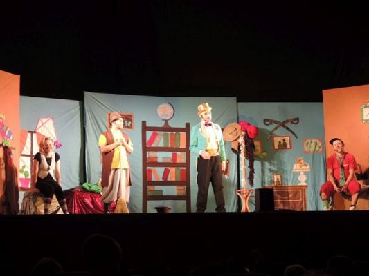  Grafika #13: Wyjście na spektakl pt. Zaczarowany świat bajek grafika