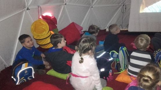  Grafika #9: Pierwszaki na Przystanku Świętego Mikołaja grafika