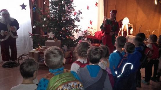  Grafika #10: Pierwszaki na Przystanku Świętego Mikołaja grafika