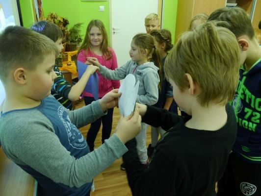  Grafika #12: Dziś cień wosku ci ukaże, co ci życie niesie w darze grafika