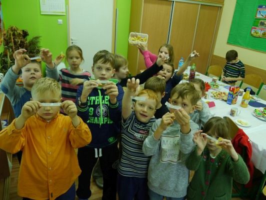  Grafika #13: Dziś cień wosku ci ukaże, co ci życie niesie w darze grafika