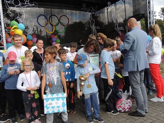  Grafika #18: Zabawa i integracja na X Mini Olimpiadzie Osób Niepełnosprawnych w Charbrowie grafika