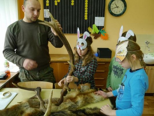  Grafika #9: Wizyta Leśniczego! grafika