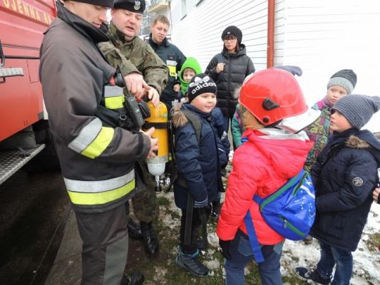  Grafika #12: Klasa IIa w Jednostce Wojskowej 4653 w Siemirowicach grafika