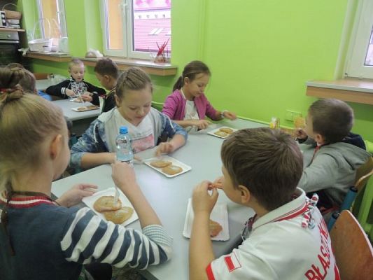  Grafika #11: Różne oblicza ziemniaka – zajęcia kulinarne w IIIa grafika