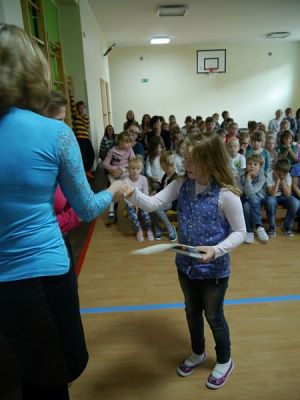  Grafika #1: Wyniki Szkolnych Konkursów dotyczących sylwetki Jana Pawła II grafika