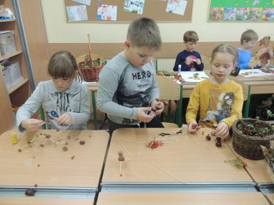  Grafika #3: Z darów jesieni grafika