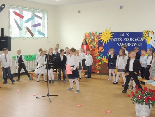  Grafika #10: Uroczysta Akademia z okazji Dnia Edukacji Narodowej grafika