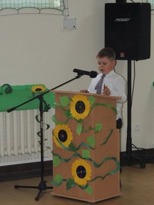  Grafika #8: Uroczysta Akademia z okazji Dnia Edukacji Narodowej grafika