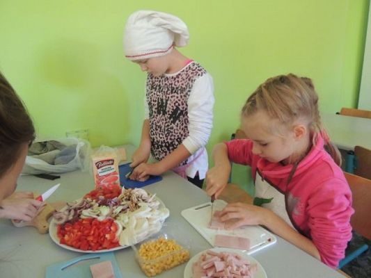  Grafika #1: "Superpizza", czyli zajęcia kulinarne w klasie IIIa grafika