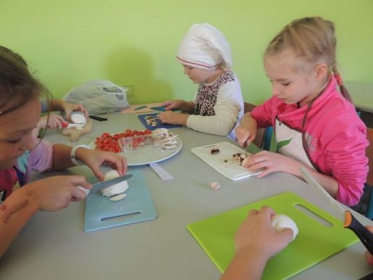  Grafika #6: "Superpizza", czyli zajęcia kulinarne w klasie IIIa grafika